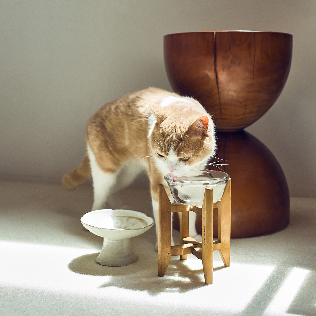 どんなインテリアにも溶け込むシンプルなアイテム