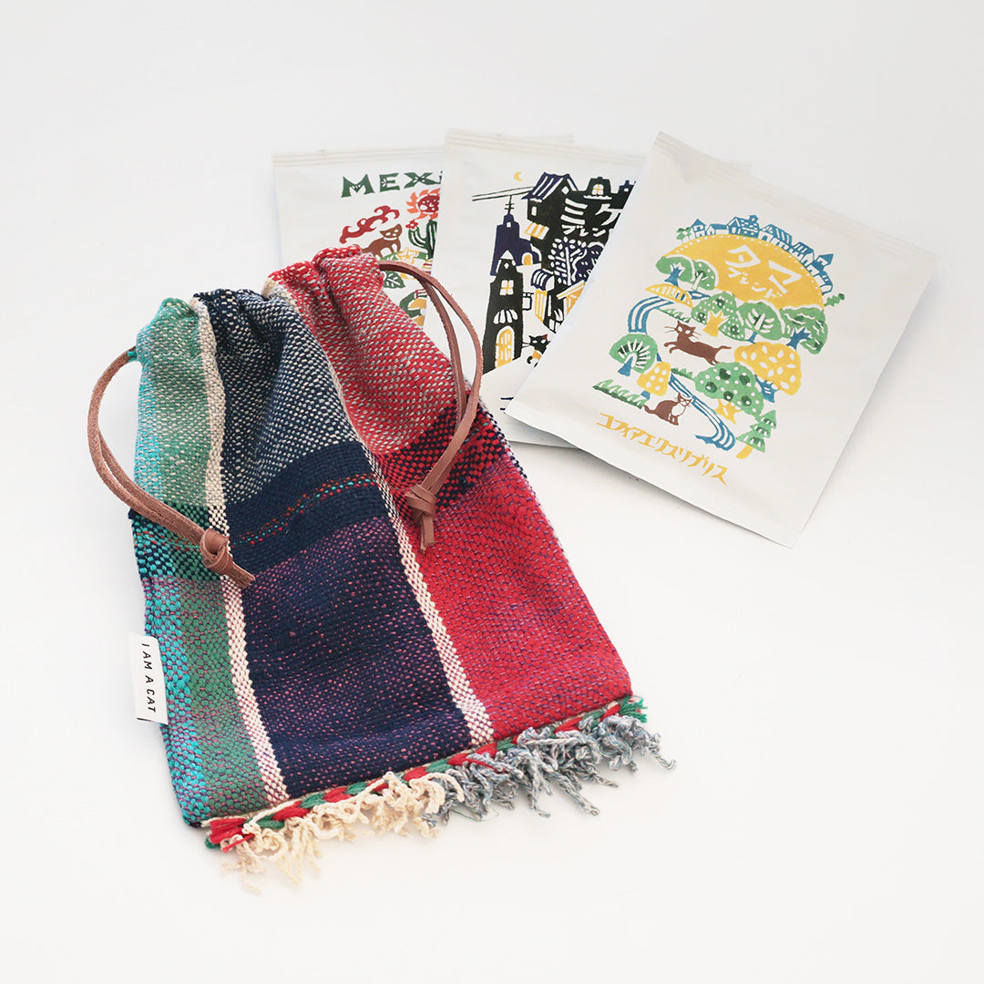 巾着はすべて柄が異なります