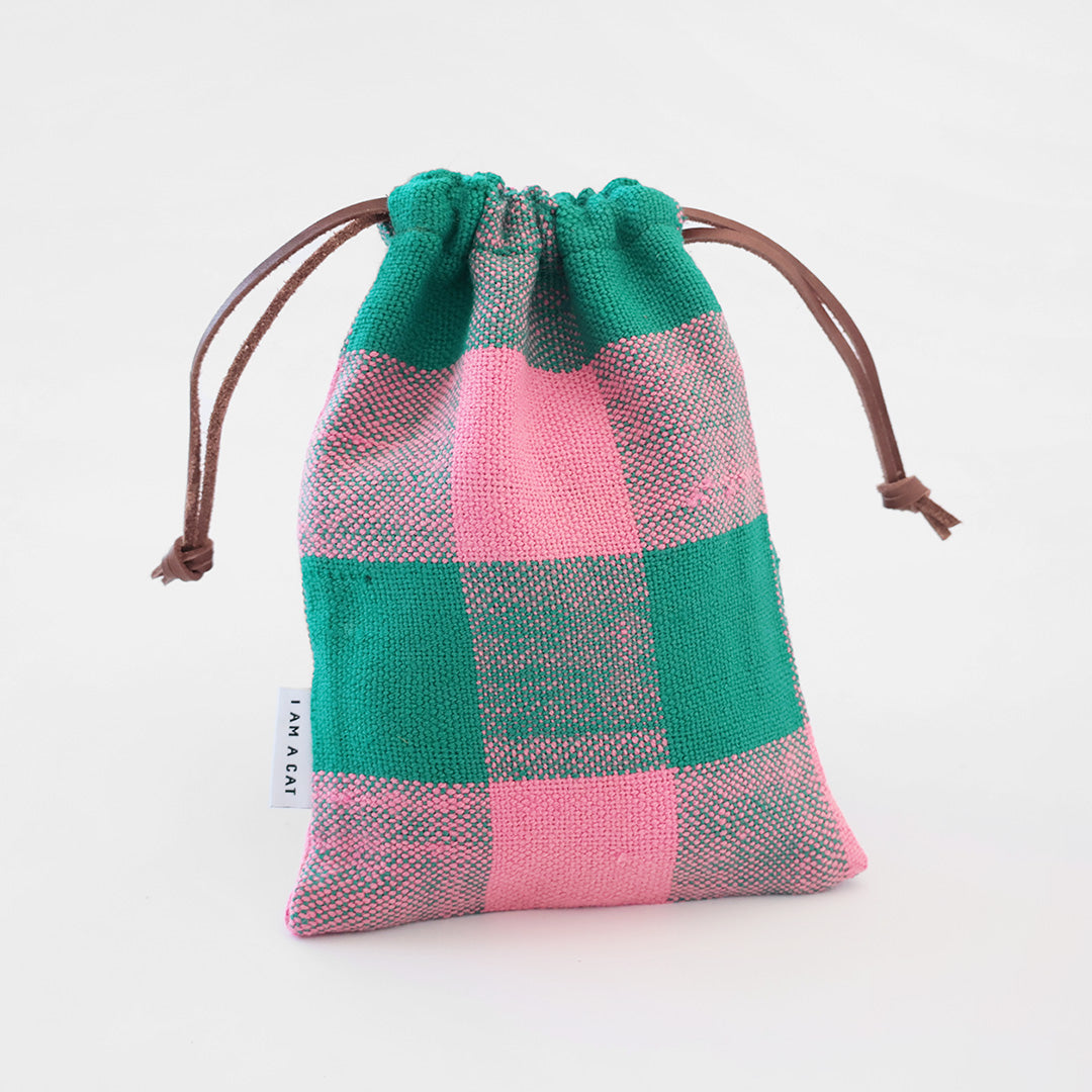 こちらは同一柄のため、ランダムでのお届けとなります。