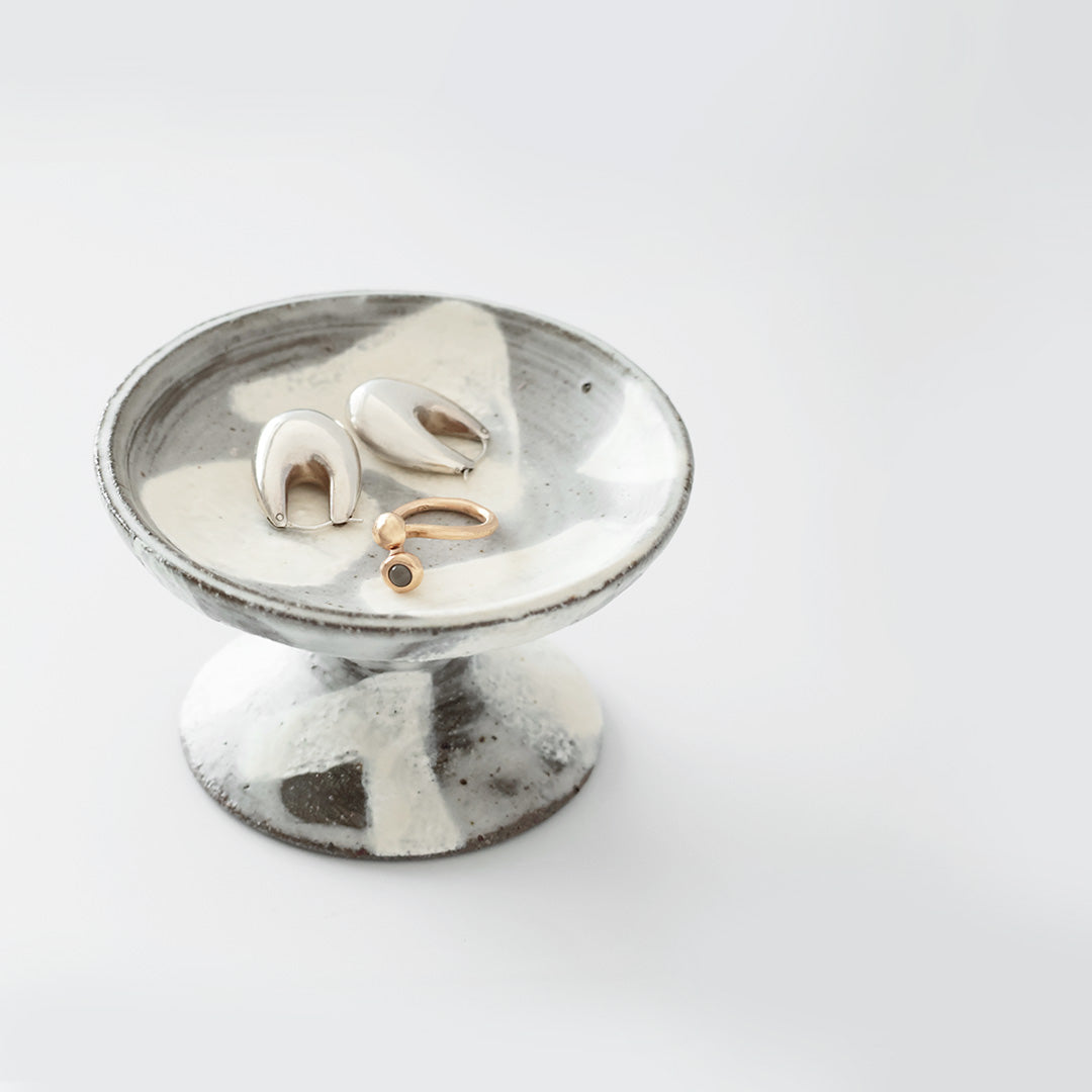 アクセサリーや鍵のトレイとしても